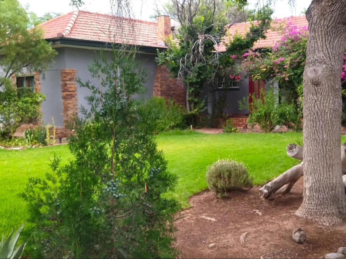 Royal Karoo Cottage Unit 1 Beaufort West Exterior photo